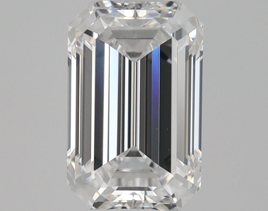 Emerald 0.8 Ct. D VVS2 -  EX G