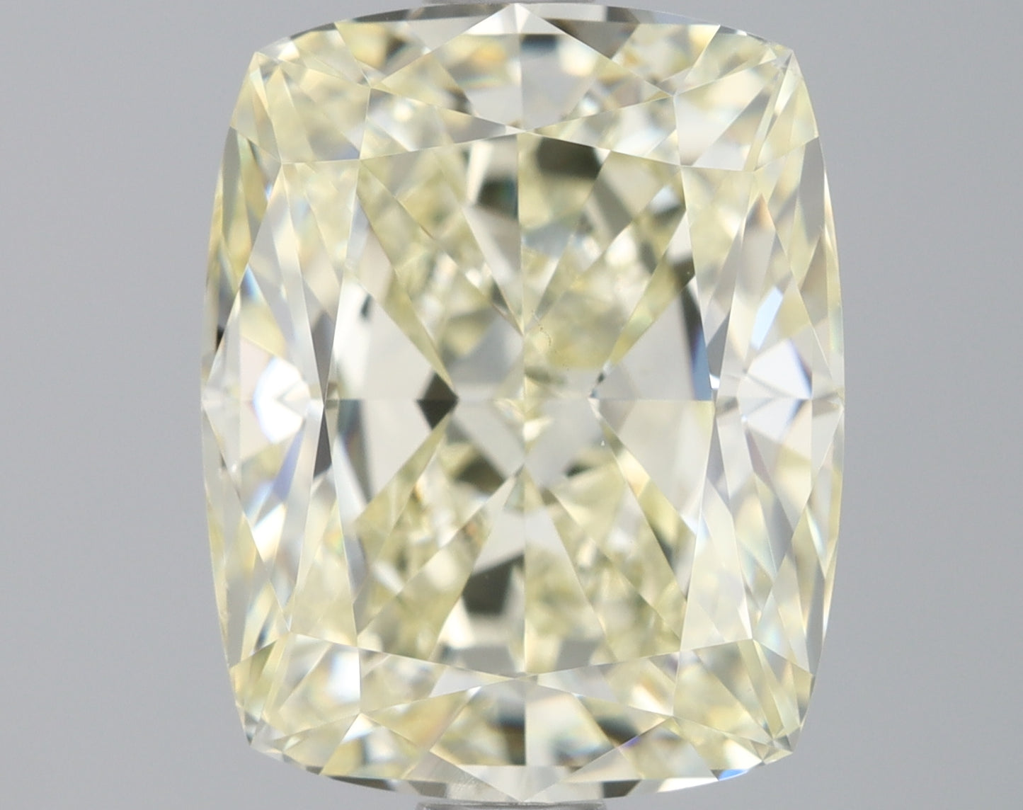 Cushion 2.55 Ct. FY VS2 - VG EX EX
