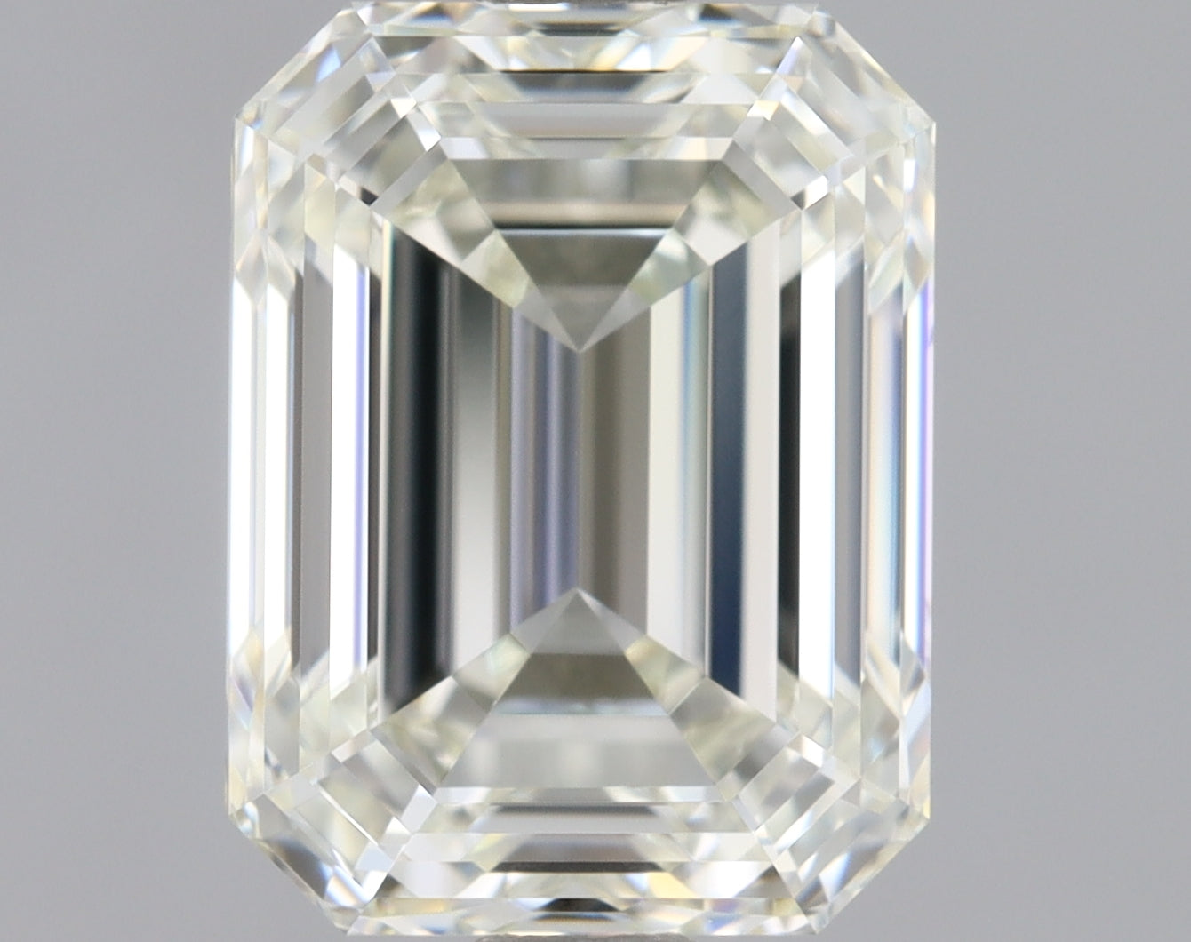 Emerald 1.7 Ct. J VVS1 -  EX EX